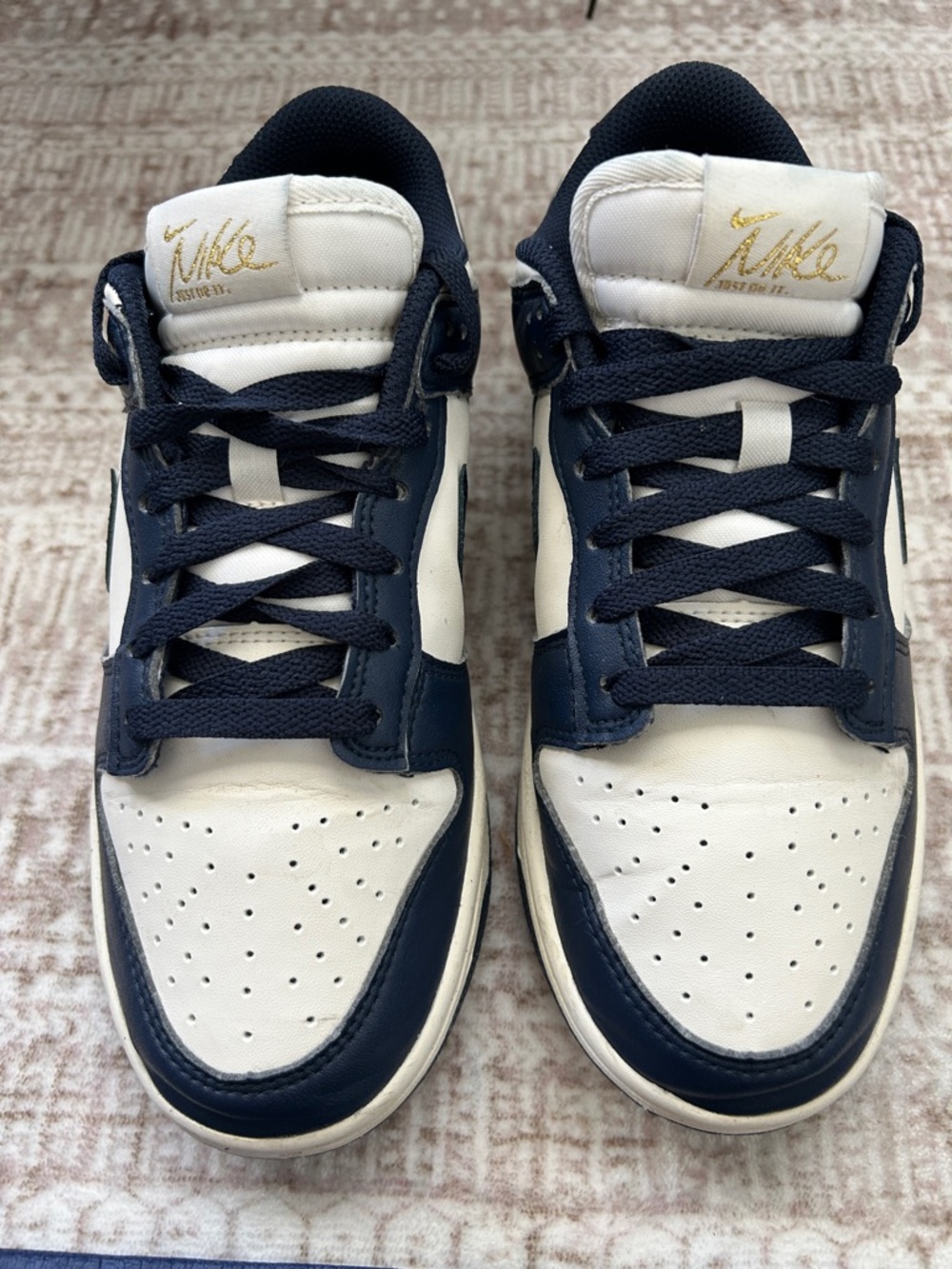 Navy blue dunks
